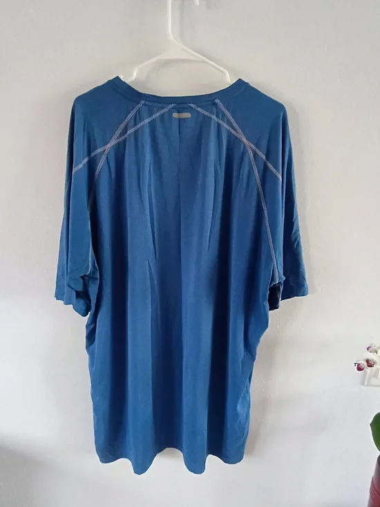 Reebok 2 Pack 3XL Athletic Performance Shirts Blue Navy Workout Bundle - Picture 11 of 11